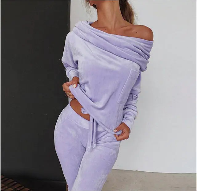 Women's Off-the-Shoulder Velvet Pajama Set - Comfortable Jogging Style Sleepwear for Autumn and Winter